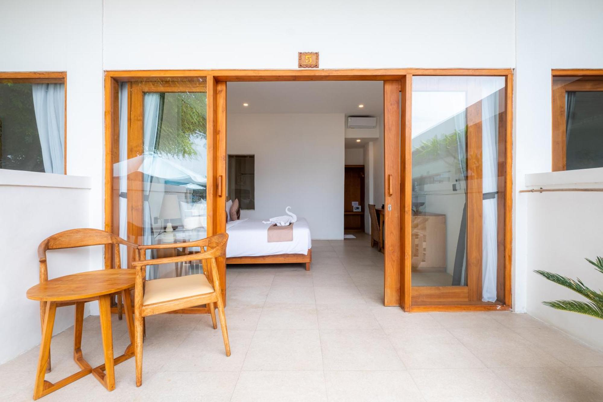 Amp Beach House Toyapakeh Esterno foto